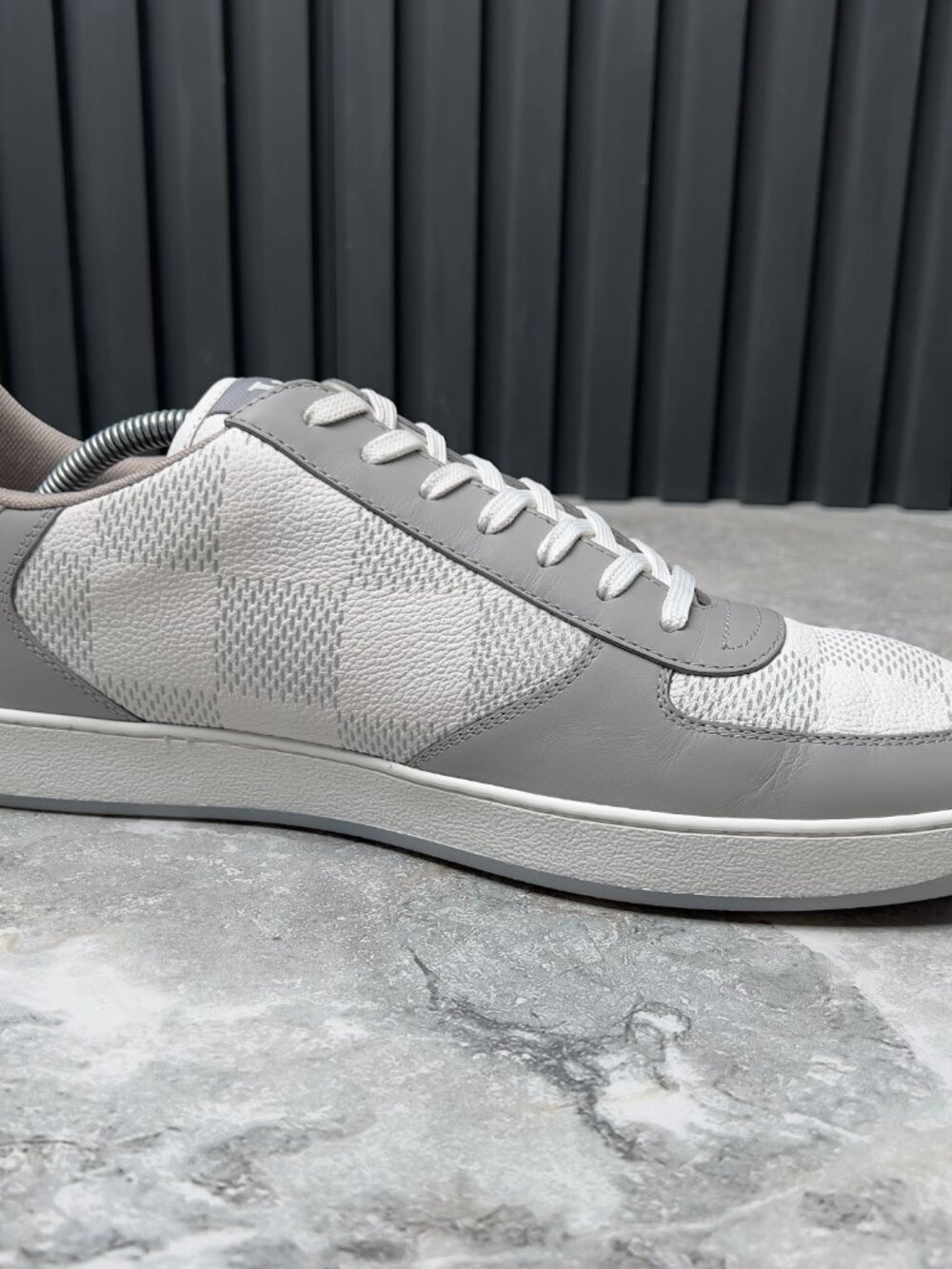 Louis Vuitton Rivoli Damier Sneakers Gray Leather 10 LV 11 US 44 EUR - Picture 8 of 13